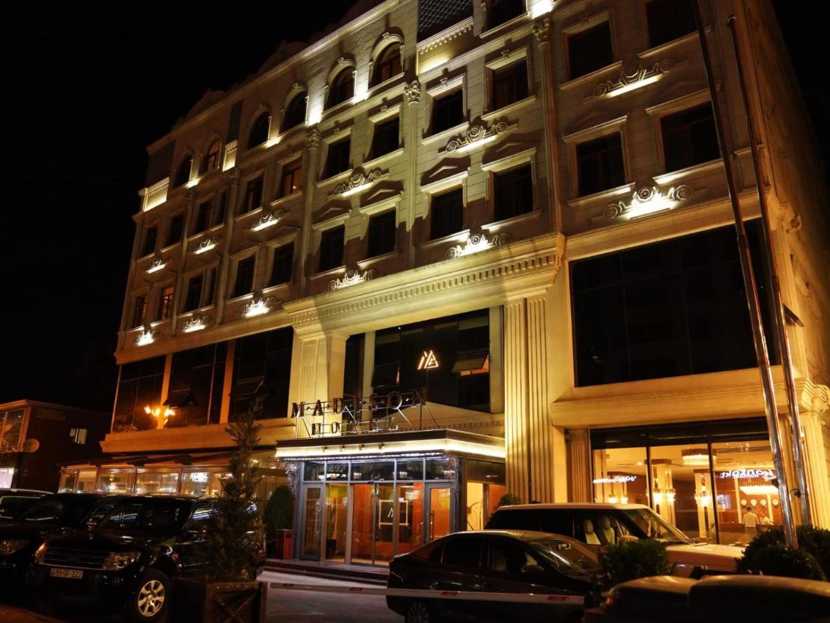 Madison Hotel Baku Exteriör bild