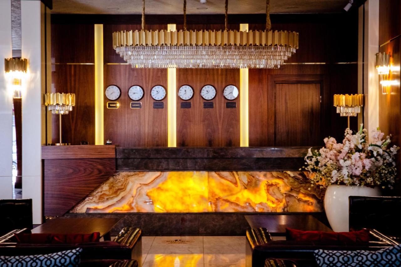 Madison Hotel Baku Exteriör bild