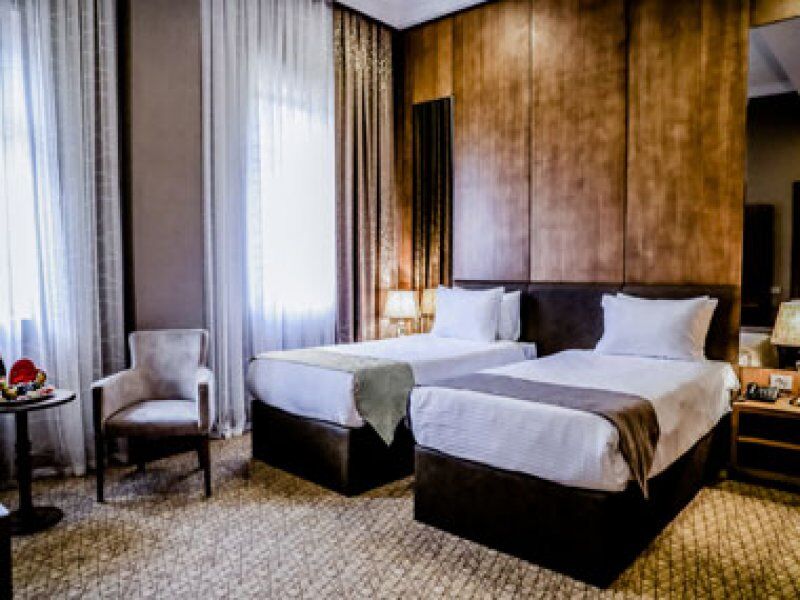 Madison Hotel Baku Exteriör bild