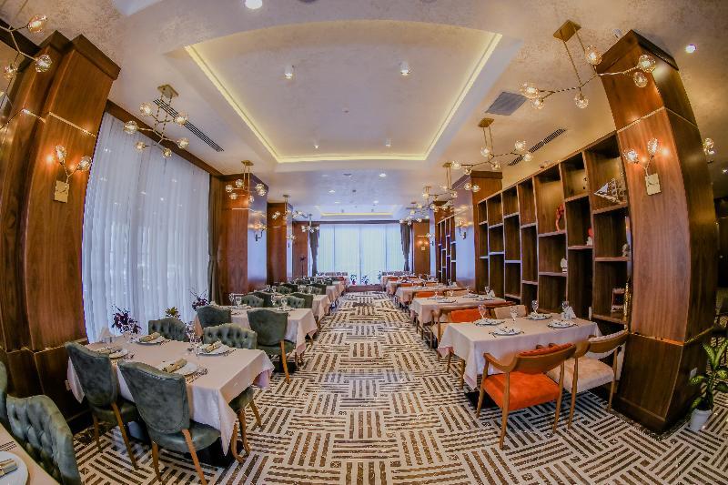 Madison Hotel Baku Exteriör bild