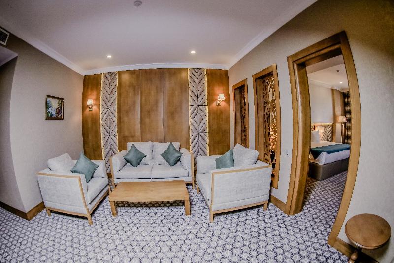 Madison Hotel Baku Exteriör bild
